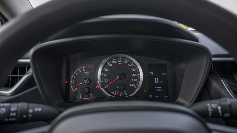 (LHD) TOYOTA COROLLA 1.6P AT MY2023