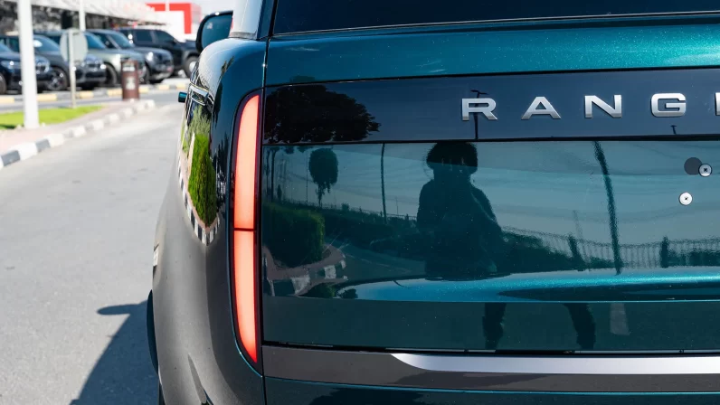 (LHD) LAND ROVER RANGE ROVER AUTOBIOGRAPHY D350 SWB AWD AT 2023