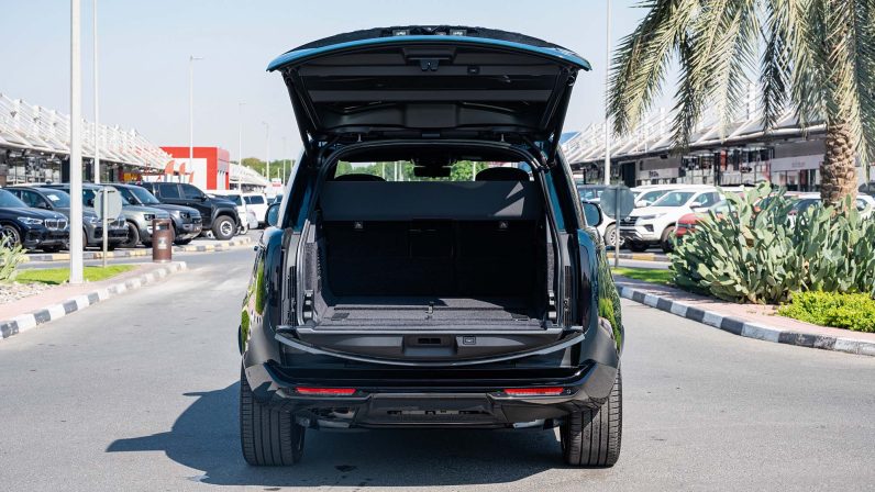 (LHD) LAND ROVER RANGE ROVER AUTOBIOGRAPHY D350 SWB AWD AT 2023