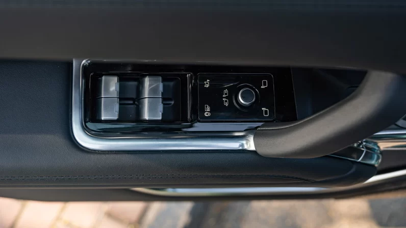 (LHD) LAND ROVER RANGE ROVER AUTOBIOGRAPHY D350 SWB AWD AT 2023