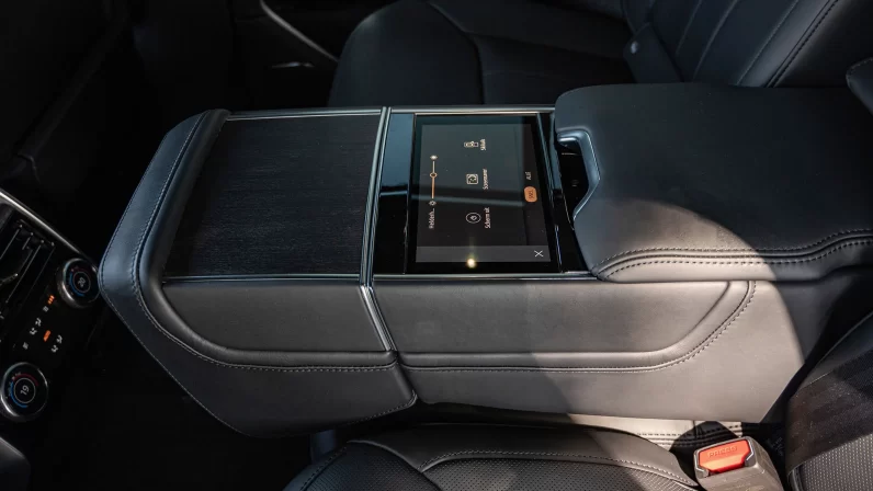 (LHD) LAND ROVER RANGE ROVER AUTOBIOGRAPHY D350 SWB AWD AT 2023