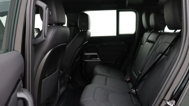 (LHD) LAND ROVER DEFENDER 110 SE P400 3.0P AT 2022