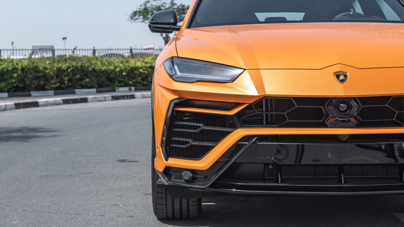 (LHD) Lamborghini URUS 4.0P AT 2022