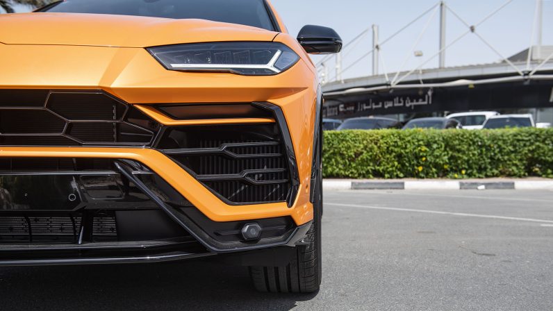 (LHD) Lamborghini URUS 4.0P AT 2022