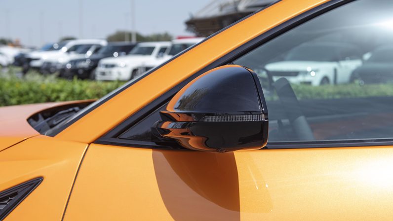 (LHD) Lamborghini URUS 4.0P AT 2022