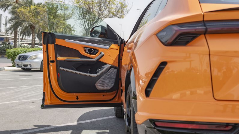 (LHD) Lamborghini URUS 4.0P AT 2022