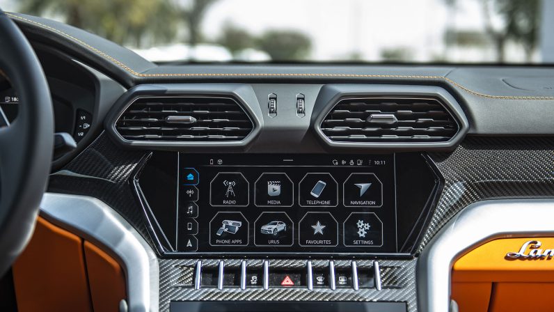 (LHD) Lamborghini URUS 4.0P AT 2022