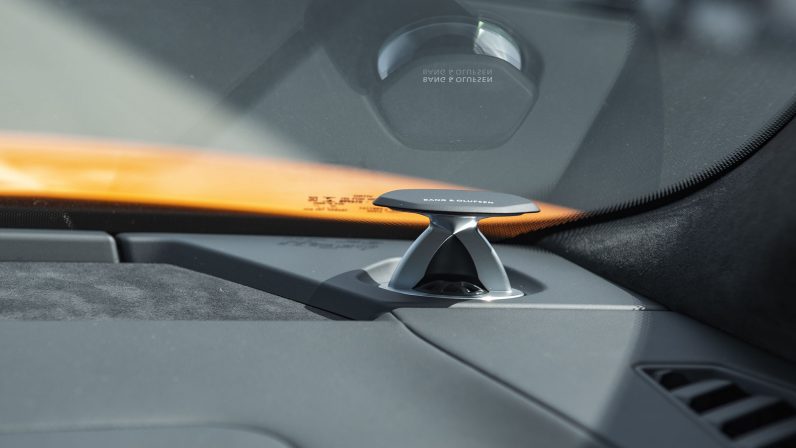 (LHD) Lamborghini URUS 4.0P AT 2022