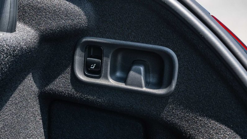 (LHD) MERCEDES BENZ C200 1.5P AT 2022