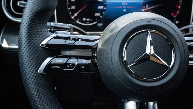 (LHD) MERCEDES BENZ C200 1.5P AT 2022