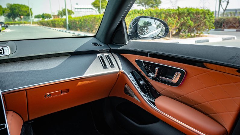 (LHD) MERCEDES BENZ S 580E 3.0P HEV AT 2022