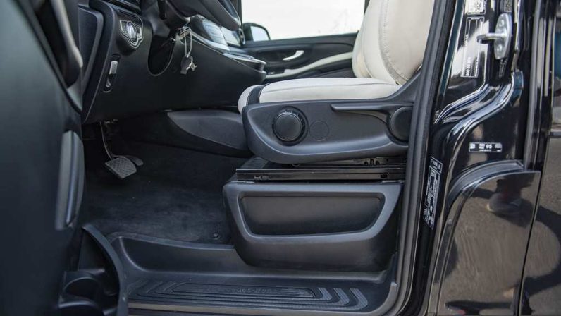 (LHD) Mercedes V Class Maybach 2022