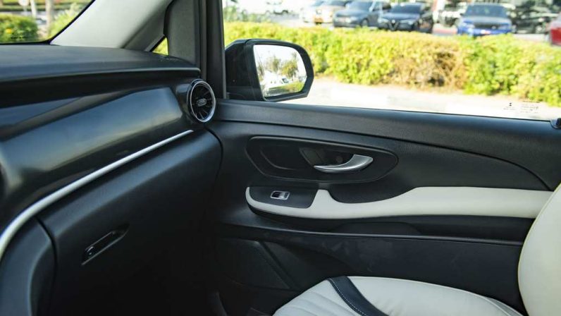 (LHD) Mercedes V Class Maybach 2022