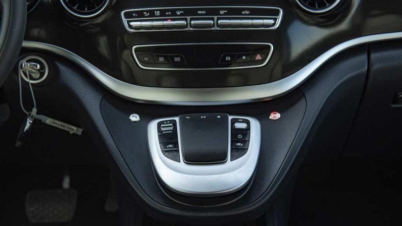 (LHD) Mercedes V Class Maybach 2022