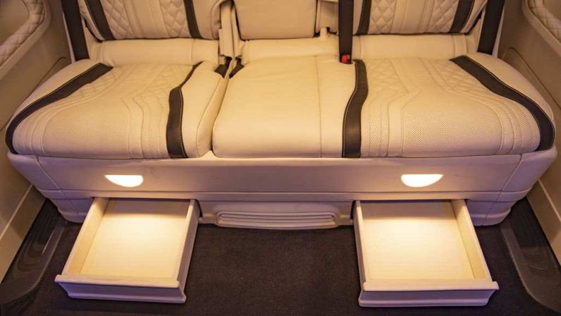 (LHD) Mercedes V Class Maybach 2022