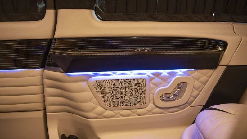 (LHD) Mercedes V Class Maybach 2022