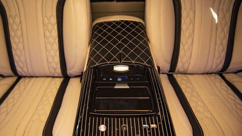 (LHD) Mercedes V Class Maybach 2022