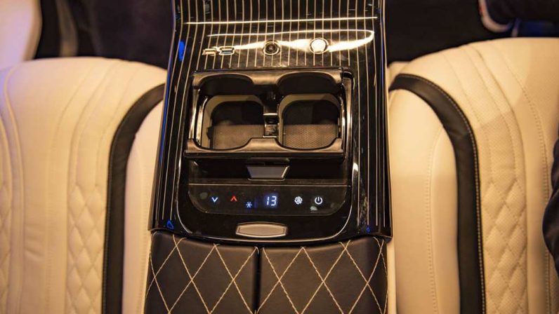 (LHD) Mercedes V Class Maybach 2022