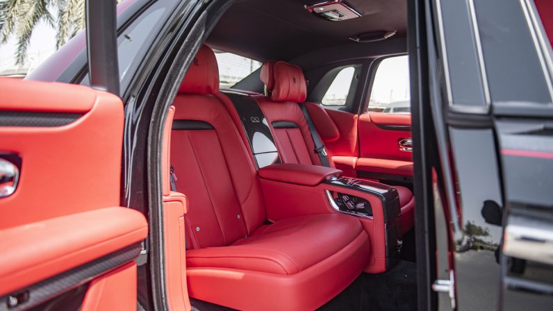 (LHD) ROLLS ROYCE GHOST BLACK BADGE 6.7P AT 2022