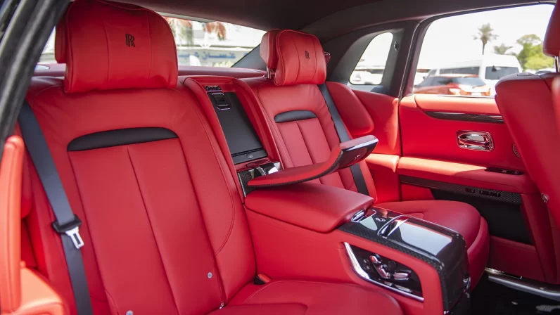 (LHD) ROLLS ROYCE GHOST BLACK BADGE 6.7P AT 2022