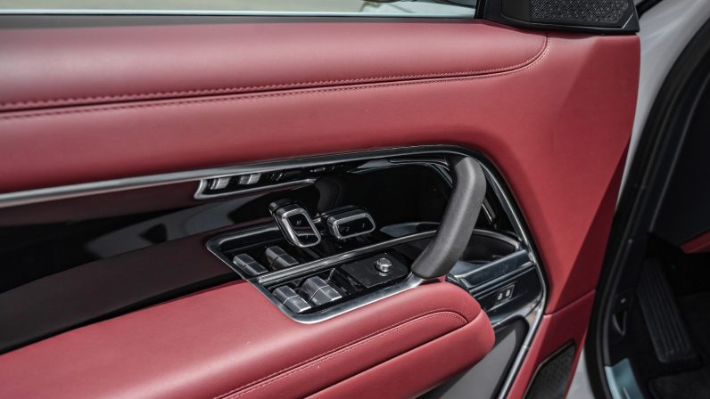 (LHD) LAND ROVER RANGE ROVER V8 4.4P AT 2022