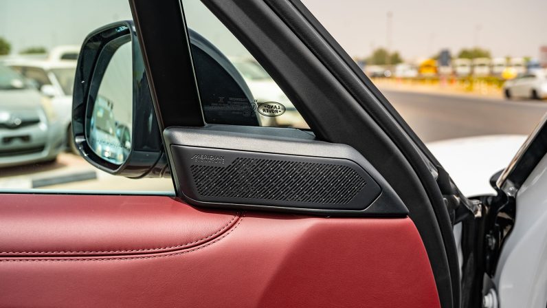 (LHD) LAND ROVER RANGE ROVER V8 4.4P AT 2022