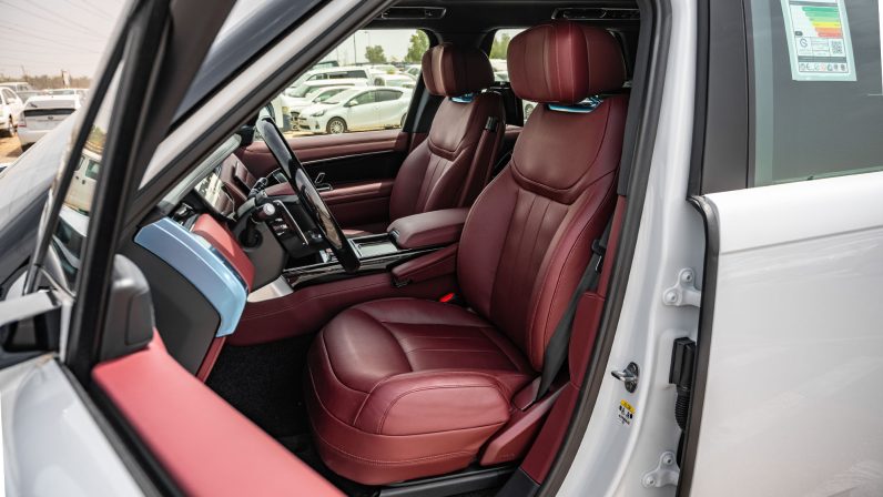 (LHD) LAND ROVER RANGE ROVER V8 4.4P AT 2022