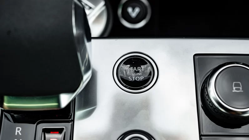 (LHD) LAND ROVER RANGE ROVER V8 4.4P AT 2022