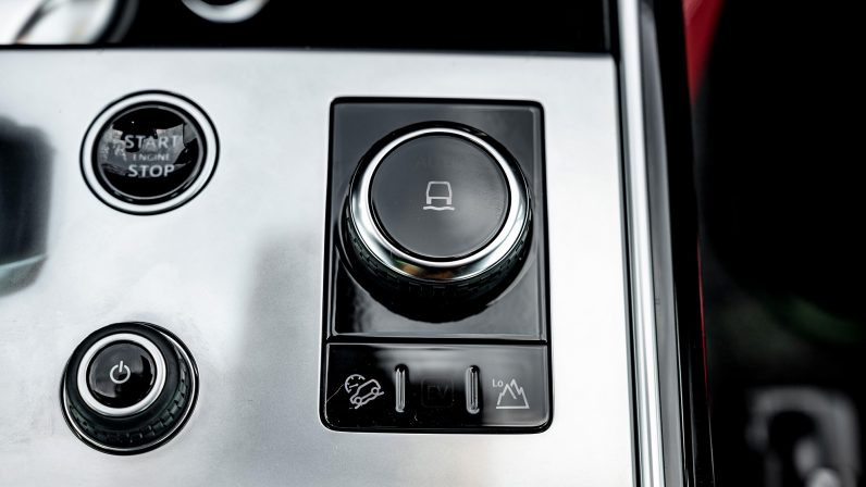 (LHD) LAND ROVER RANGE ROVER V8 4.4P AT 2022