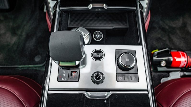 (LHD) LAND ROVER RANGE ROVER V8 4.4P AT 2022