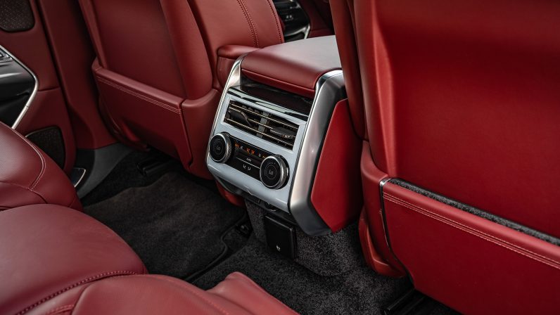 (LHD) LAND ROVER RANGE ROVER V8 4.4P AT 2022