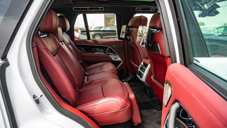 (LHD) LAND ROVER RANGE ROVER V8 4.4P AT 2022