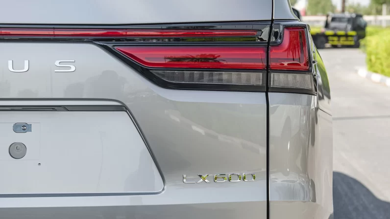 (LHD) LEXUS LX600 F-SPORT 3.5P AT 2022