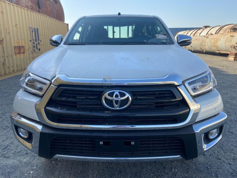 HDCDAH -HILUX DC DIESEL 2.4L 4×4 HI 6AT A – 2022