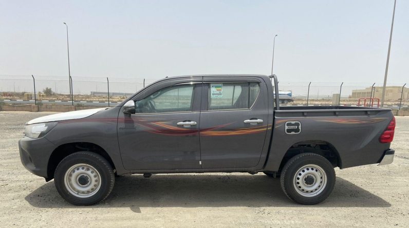 HDCDAB -HILUX DC DIESEL 2.4L 4×4 LOW 6AT 2022