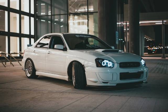 Subaru Impreza WRX STI (GC8)