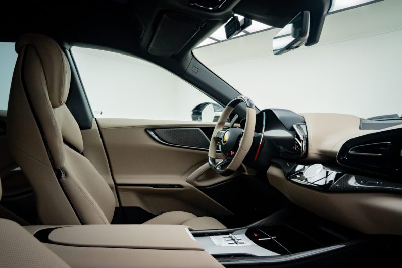 2024 Ferrari Purosangue – Silver