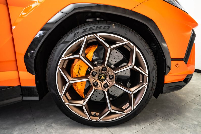 Lamborghini Urus Performante