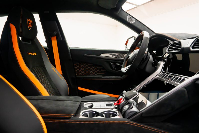 Lamborghini Urus Performante