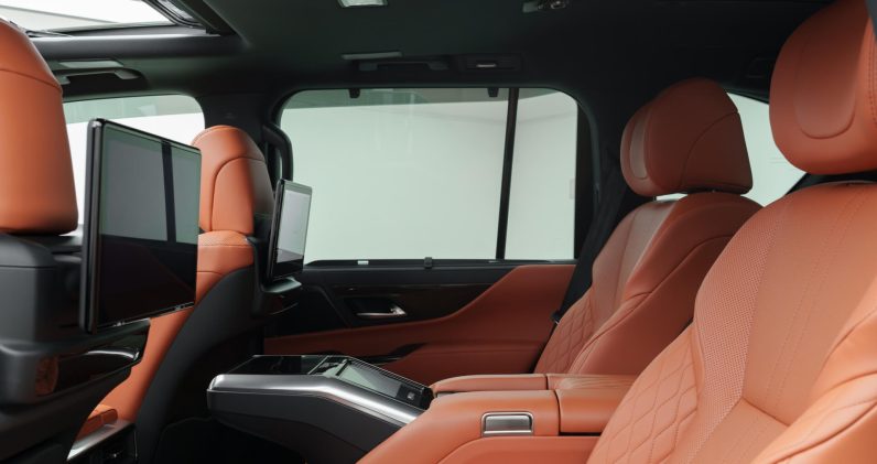 2024 Lexus LX600 Executive – Khaki Green