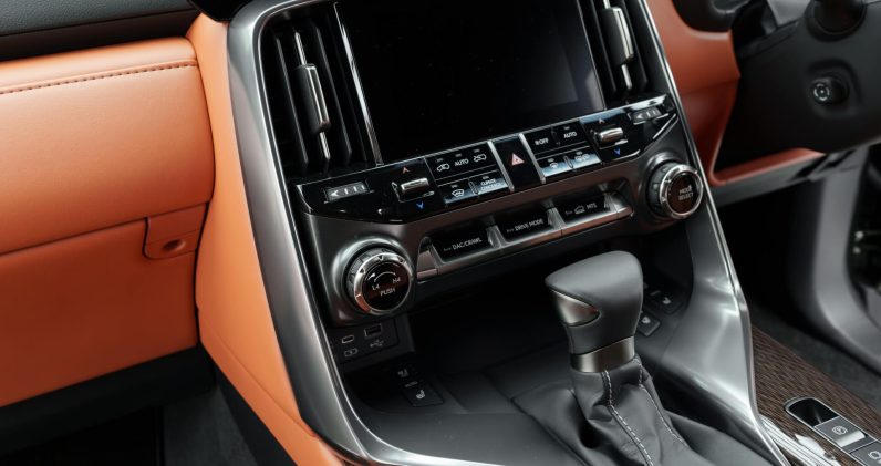 2024 Lexus LX600 Executive – Khaki Green