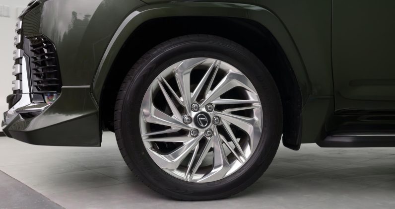 2024 Lexus LX600 Executive – Khaki Green