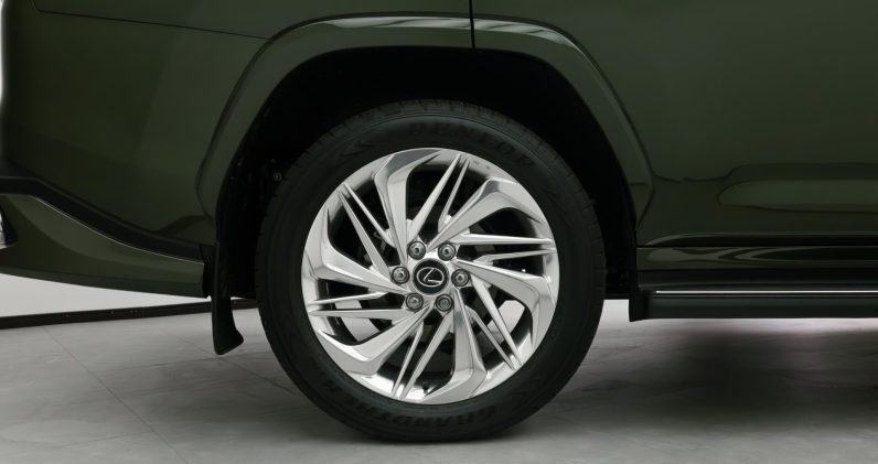 2024 Lexus LX600 Executive – Khaki Green