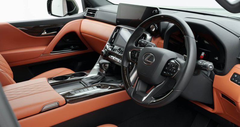 2024 Lexus LX600 Executive – Khaki Green