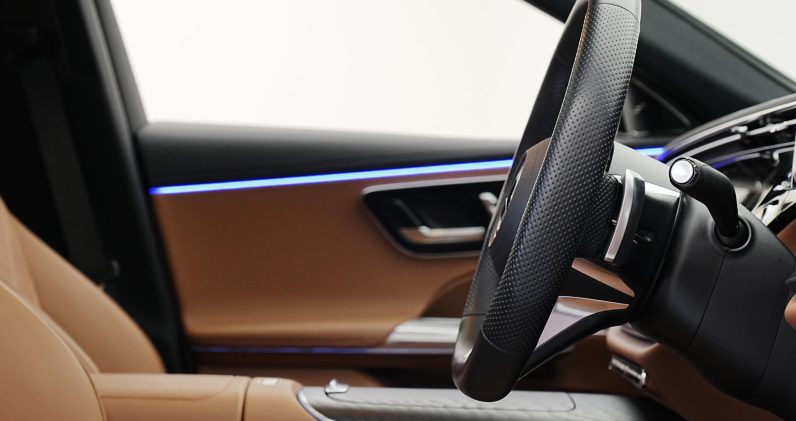 Mercedes Benz E200