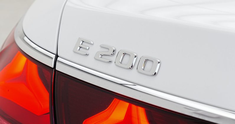 Mercedes Benz E200