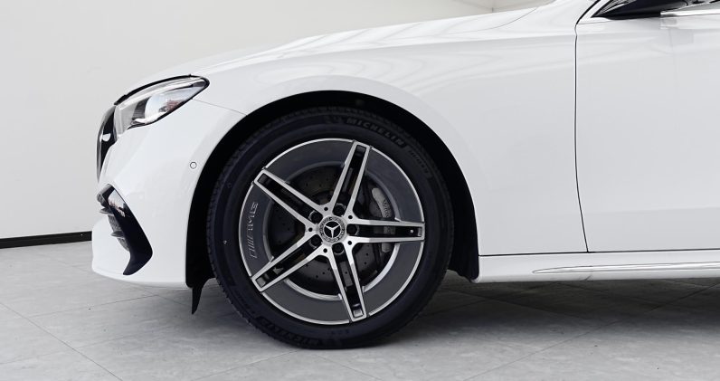 Mercedes Benz E200