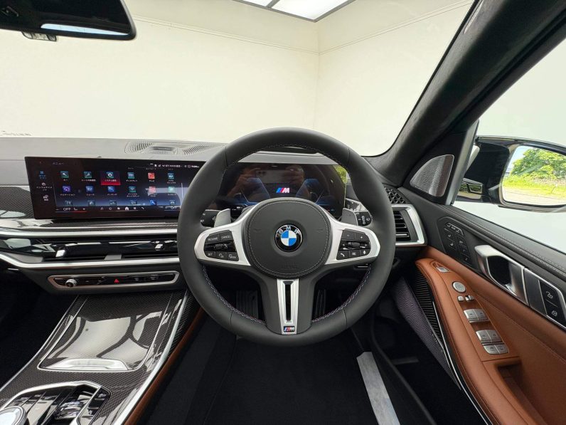 2025 BMW X7 M60