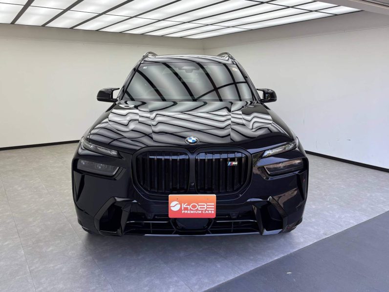 2025 BMW X7 M60