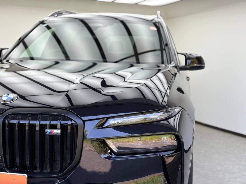 2025 BMW X7 M60
